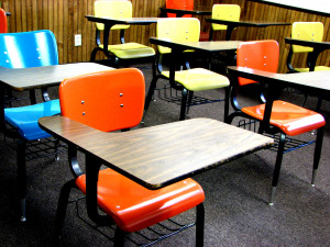 school-desks-1418686-1920x1440